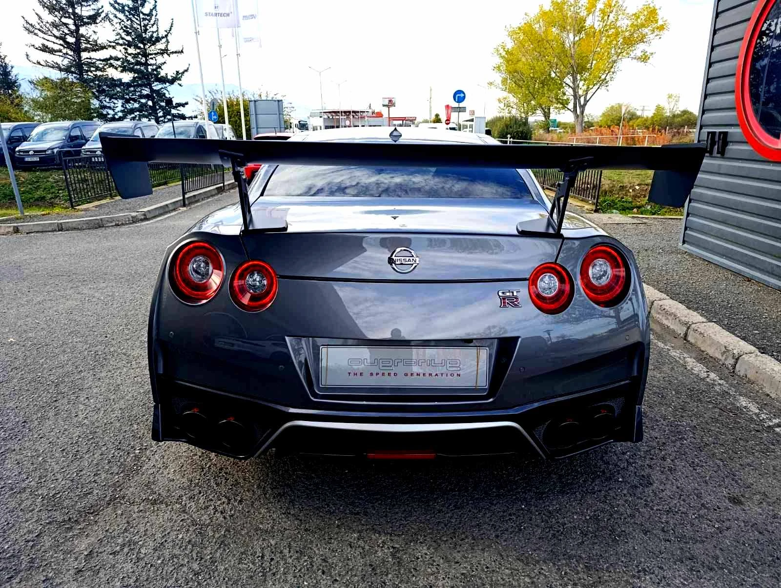 Nissan Gt-r Сервизна история! Пробег само 42 800 км! - изображение 6