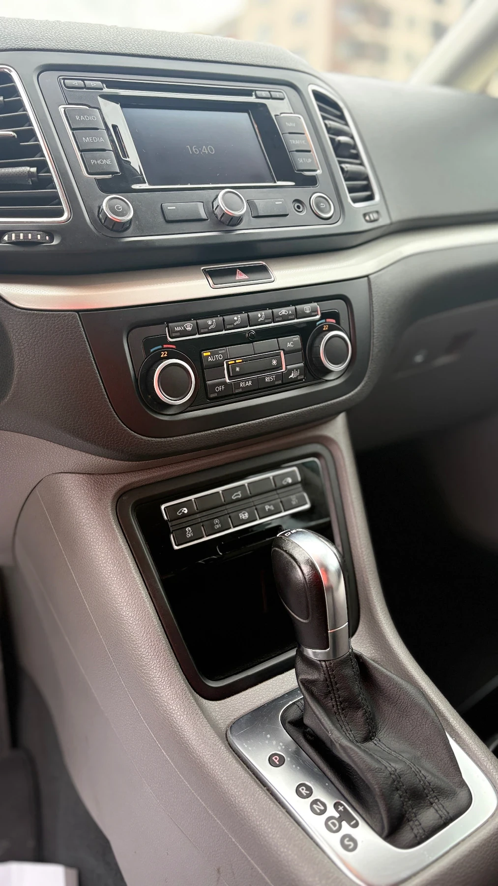 Seat Alhambra, снимка 11 - Автомобили и джипове - 53950118