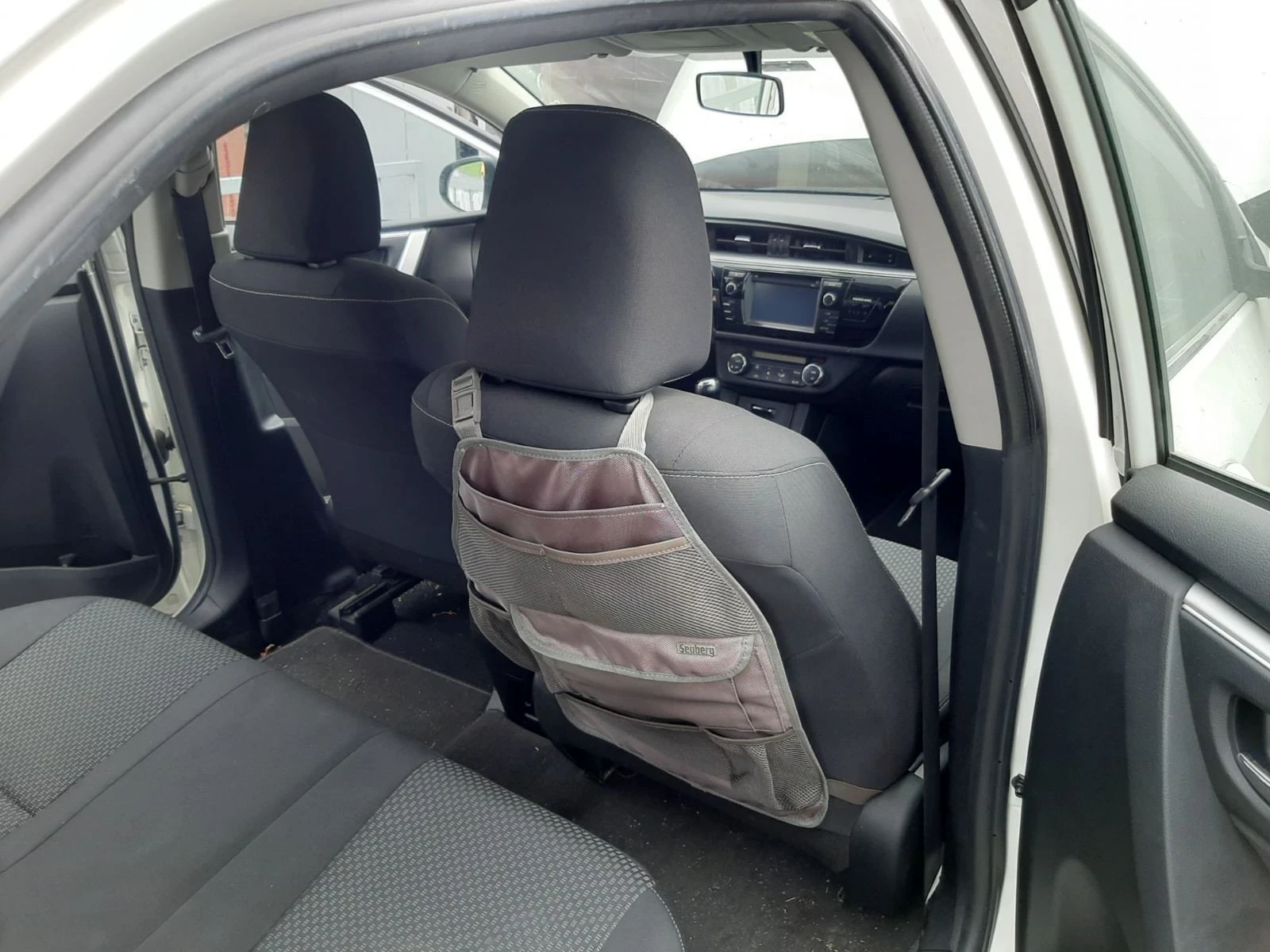 Toyota Corolla, снимка 2 - Автомобили и джипове - 54058365