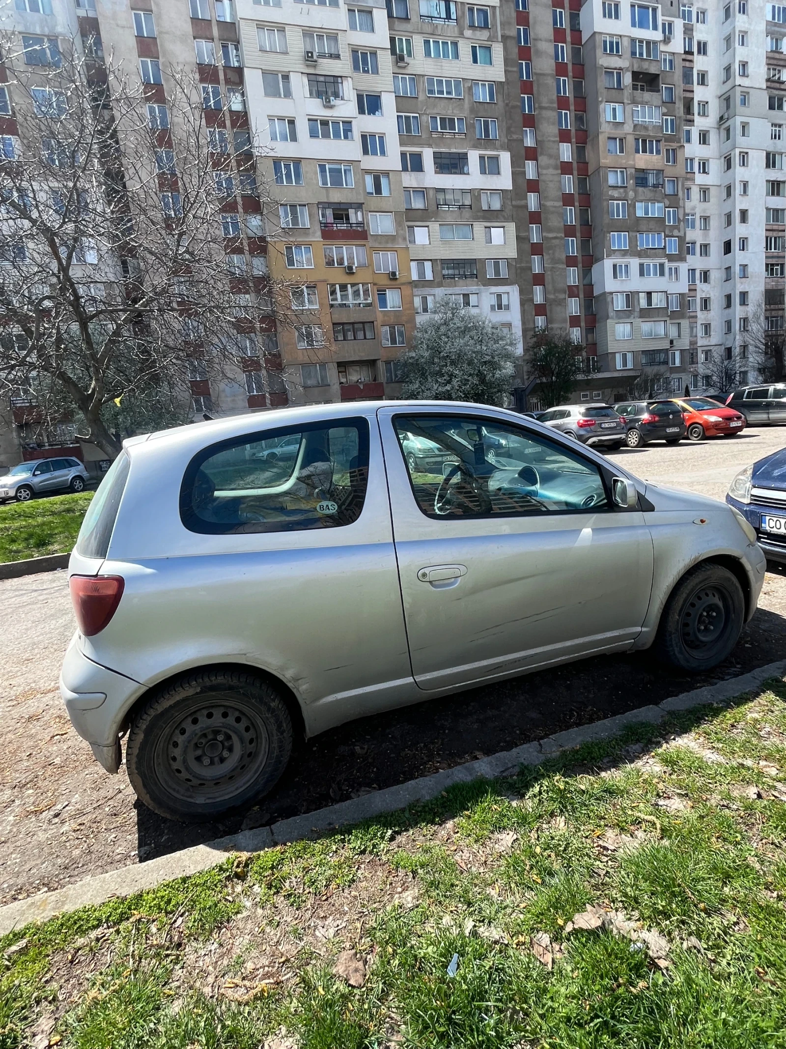 Toyota Yaris, снимка 4 - Автомобили и джипове - 54148338