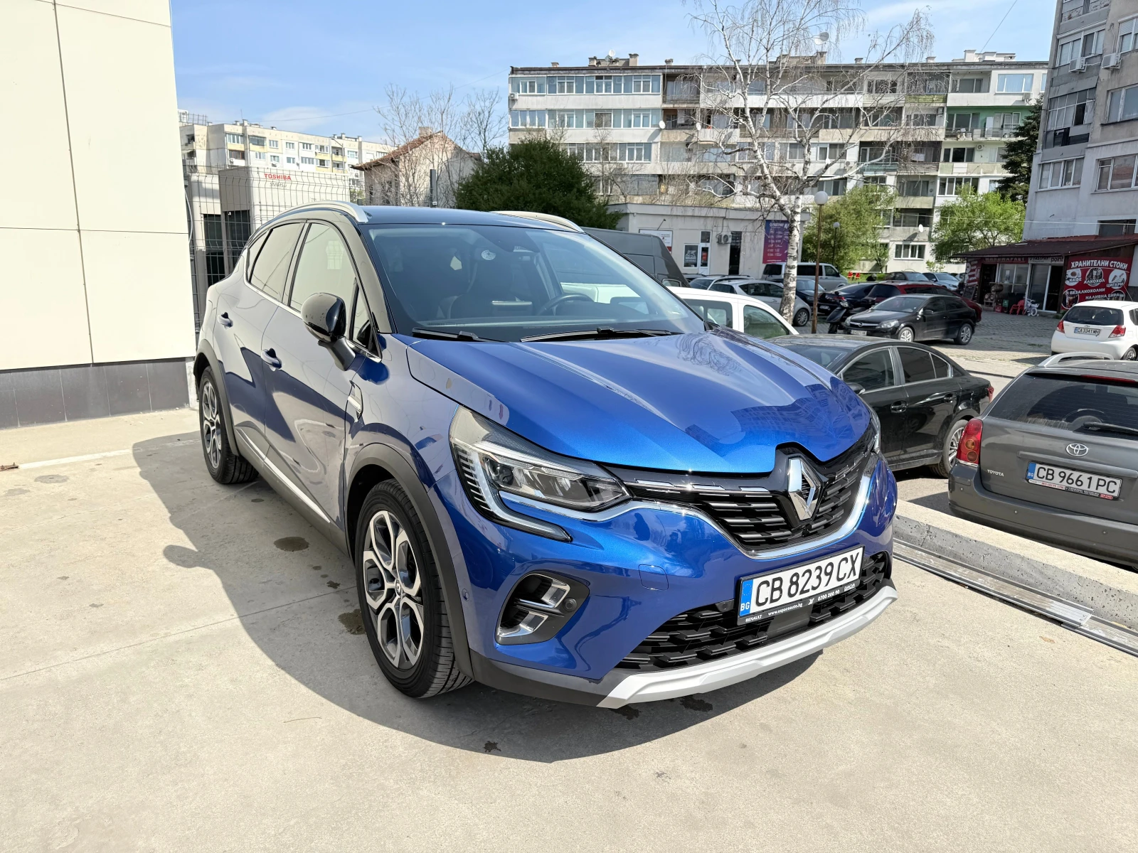 Renault Captur TCe бензин 140 EDC7, снимка 8 - Автомобили и джипове - 54254339