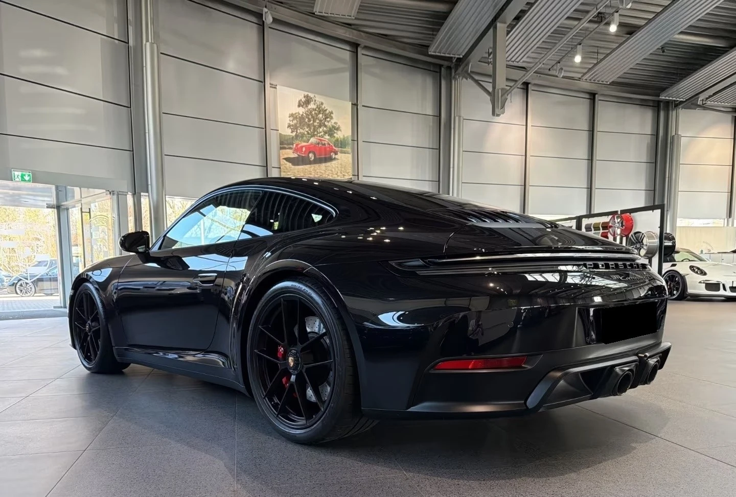 Porsche 911 992.2 CARRERA 4 GTS BOSE MATRIX PANORAMA , снимка 3 - Автомобили и джипове - 54371800