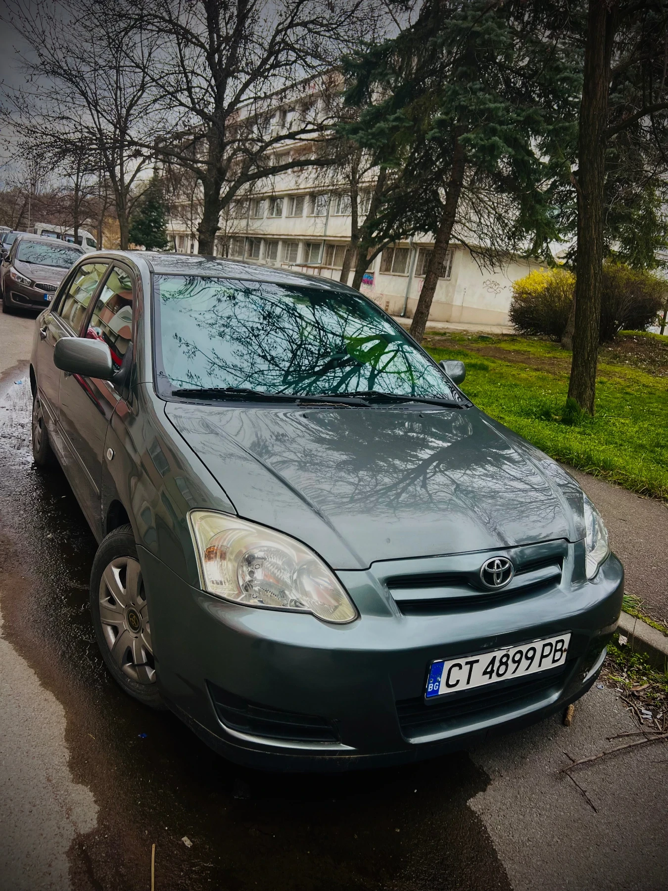 Toyota Corolla 1.4 VVTI, снимка 4 - Автомобили и джипове - 54398356