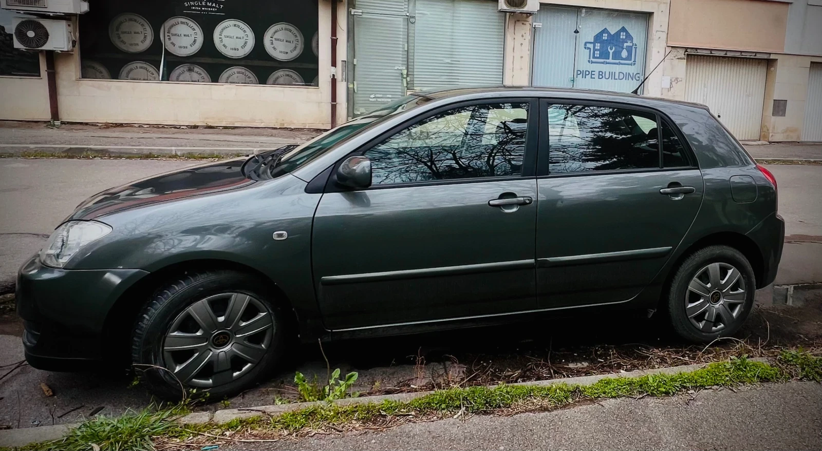 Toyota Corolla 1.4 VVTI, снимка 8 - Автомобили и джипове - 54398356