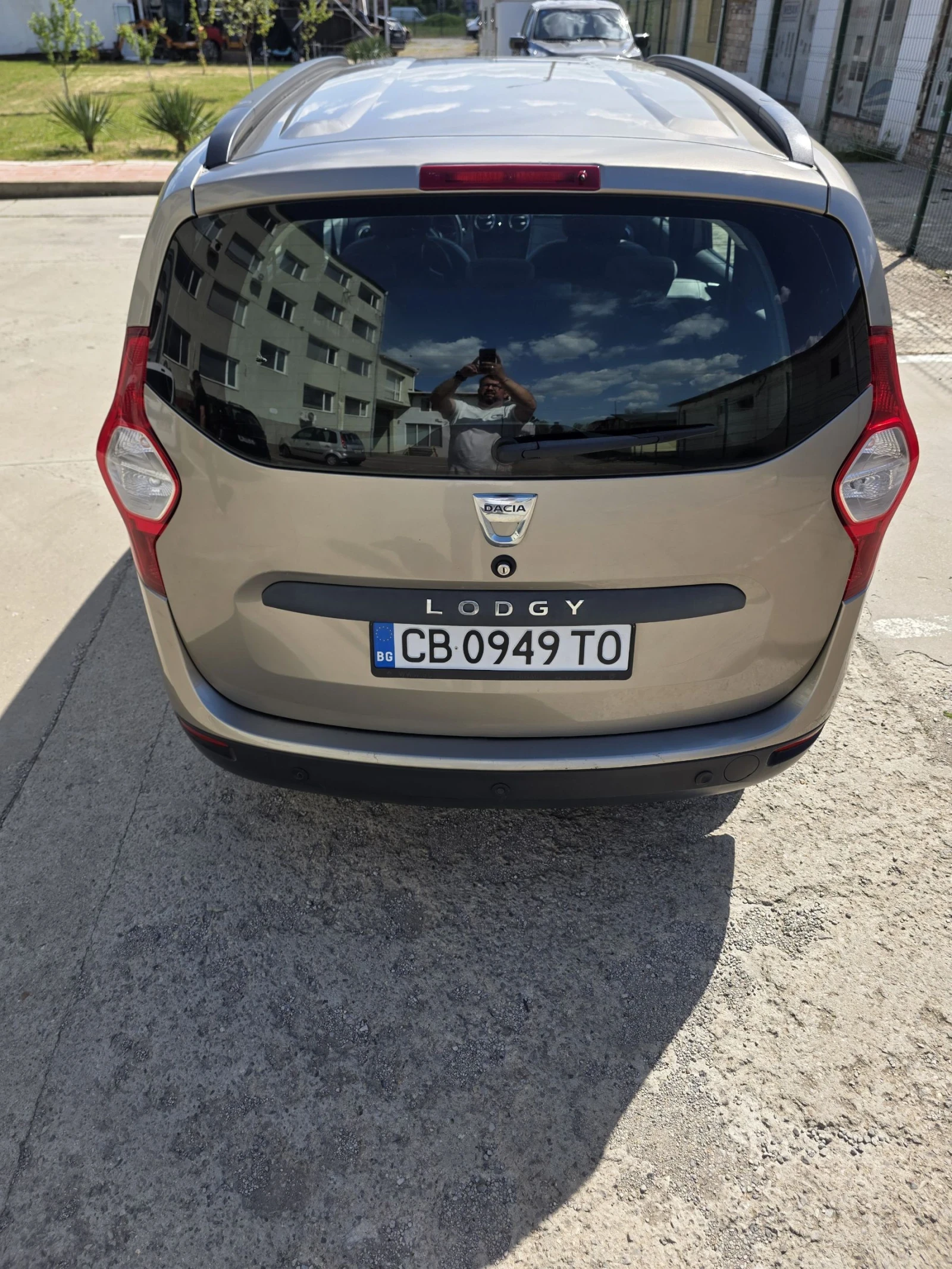 Dacia Lodgy 6+ 1, снимка 7 - Автомобили и джипове - 54432220