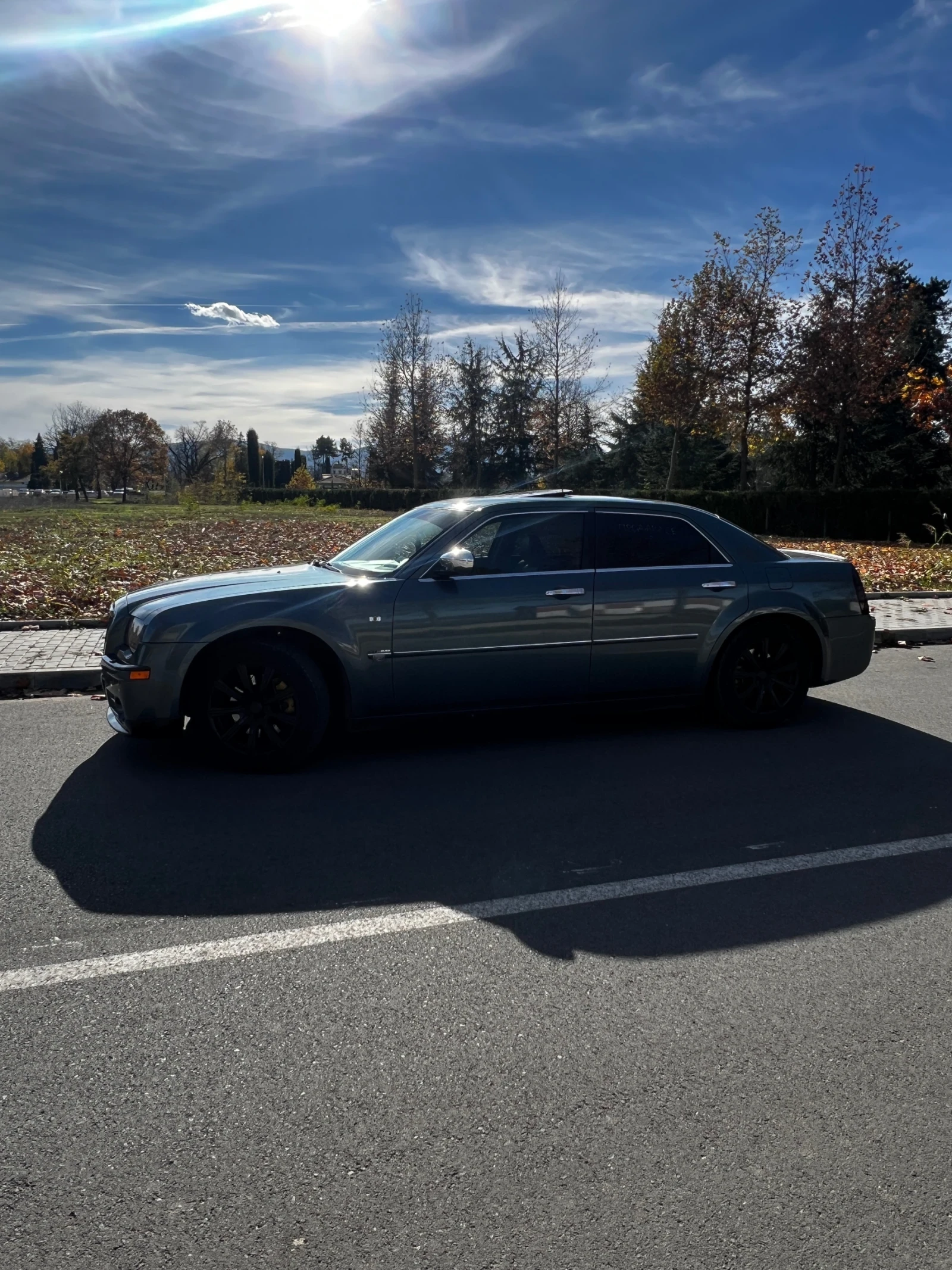 Chrysler 300c, снимка 15 - Автомобили и джипове - 54442473