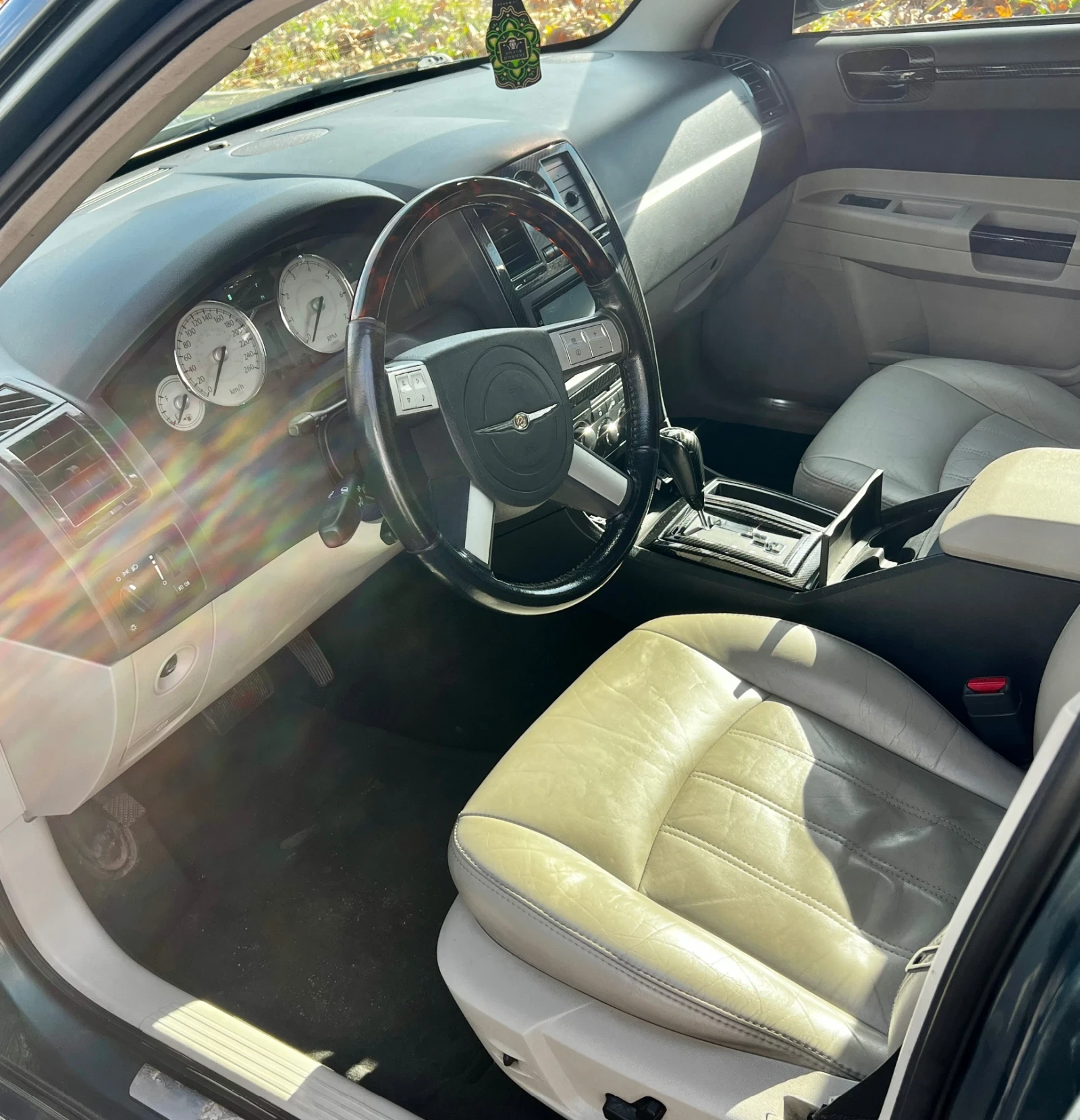 Chrysler 300c, снимка 12 - Автомобили и джипове - 54442473