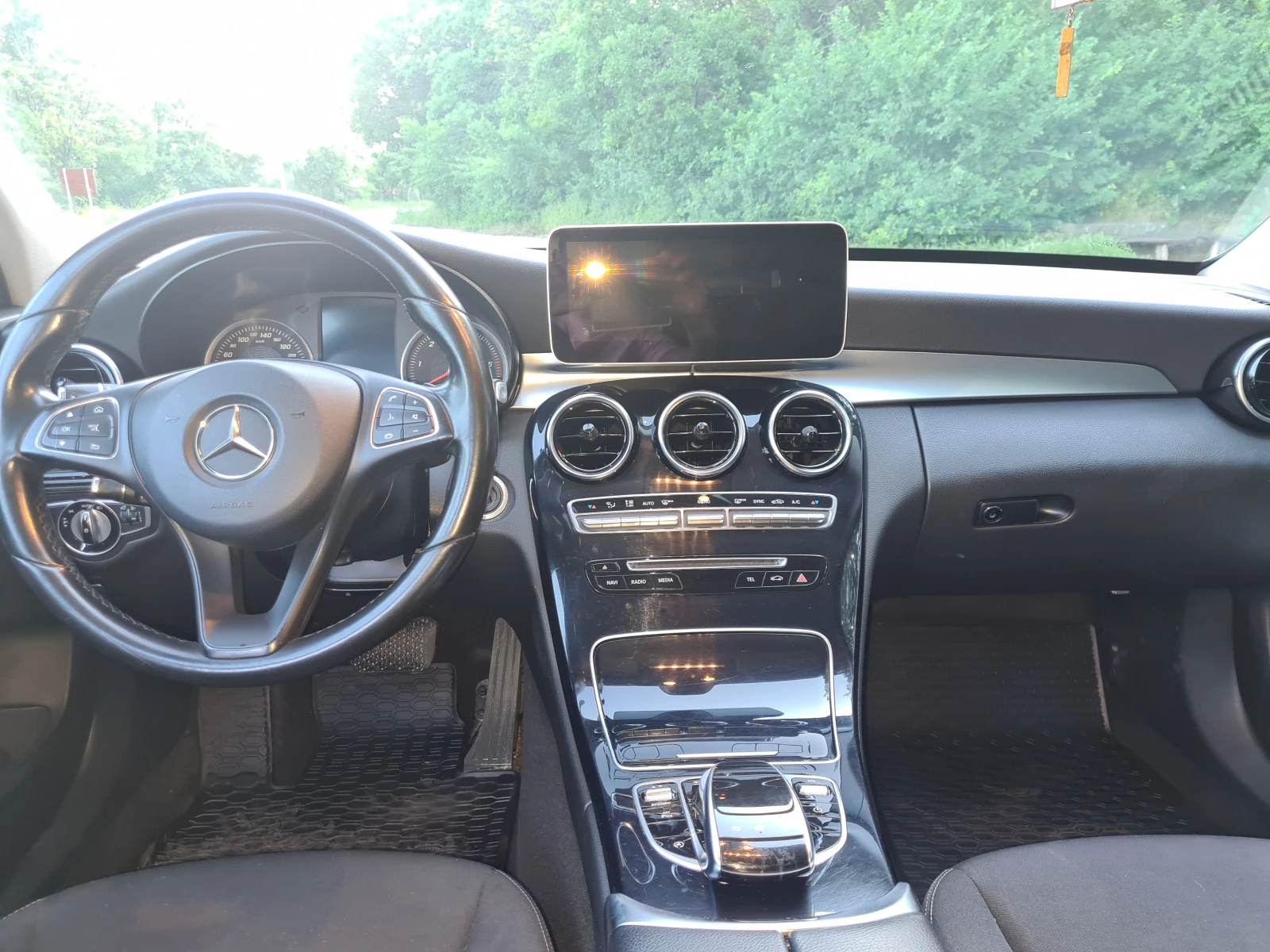 Mercedes-Benz C 200, снимка 9 - Автомобили и джипове - 54692282