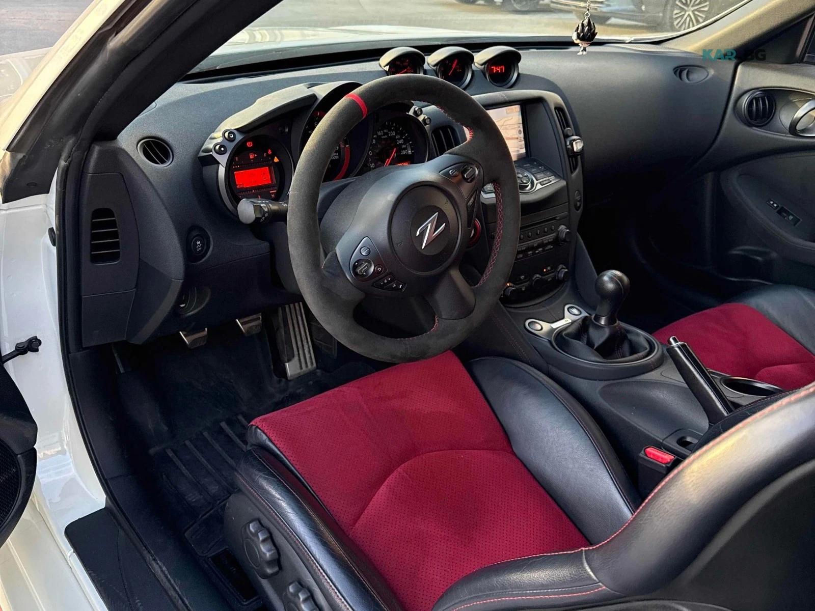 Nissan 370Z Nismo Package Автокредит Цена до България, снимка 6 - Автомобили и джипове - 54863800