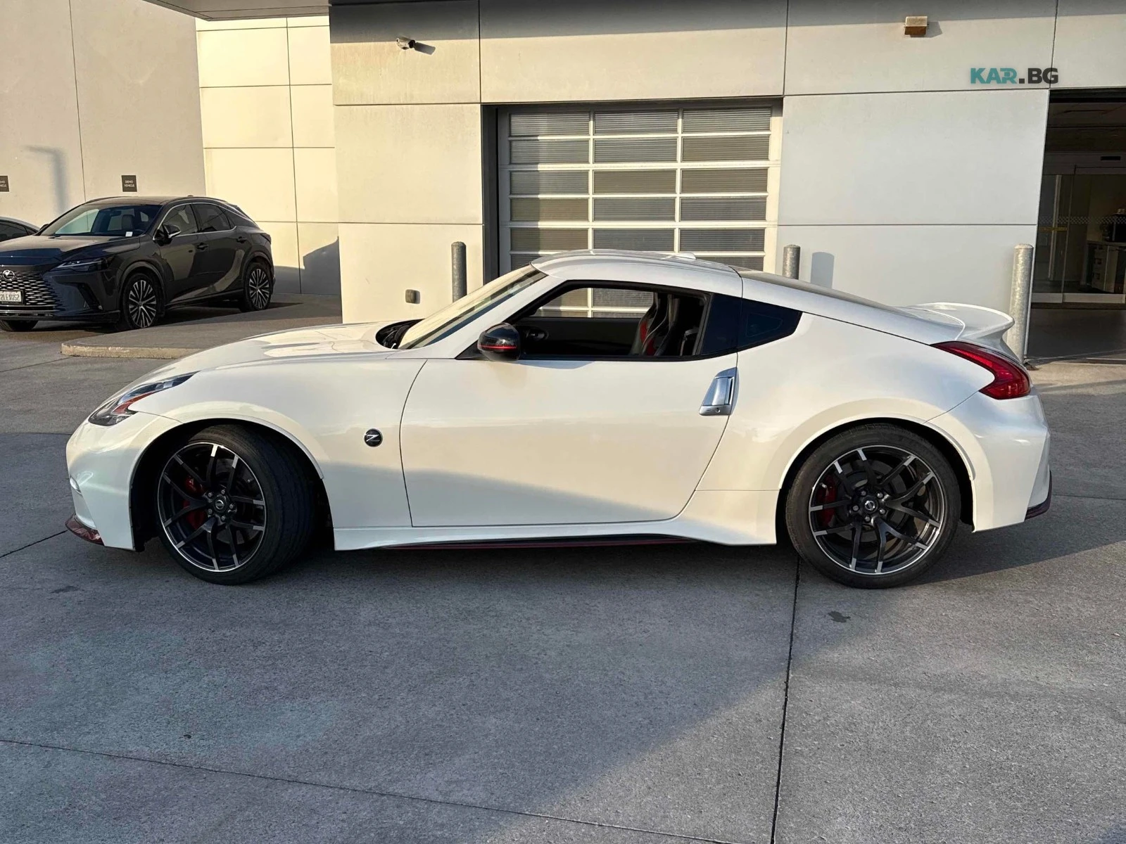 Nissan 370Z Nismo Package Автокредит Цена до България, снимка 5 - Автомобили и джипове - 54863800