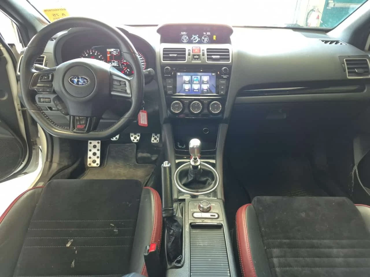 Subaru WRX STI  / CARFAX / АВТОКРЕДИТ , снимка 5 - Автомобили и джипове - 55590980