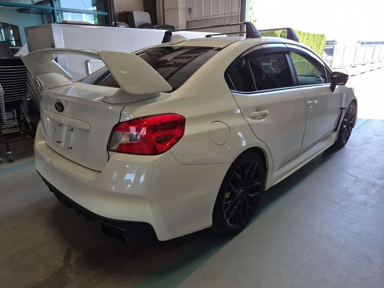 Subaru WRX STI  / CARFAX / АВТОКРЕДИТ , снимка 4 - Автомобили и джипове - 55590980