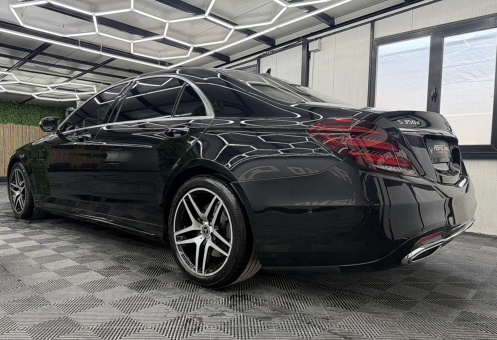 Mercedes-Benz S 350 LONG/2xTV/AMG-Line/PANORAMA/360-K/GERMANY/ЛИЗИНГ, снимка 4 - Автомобили и джипове - 55888207