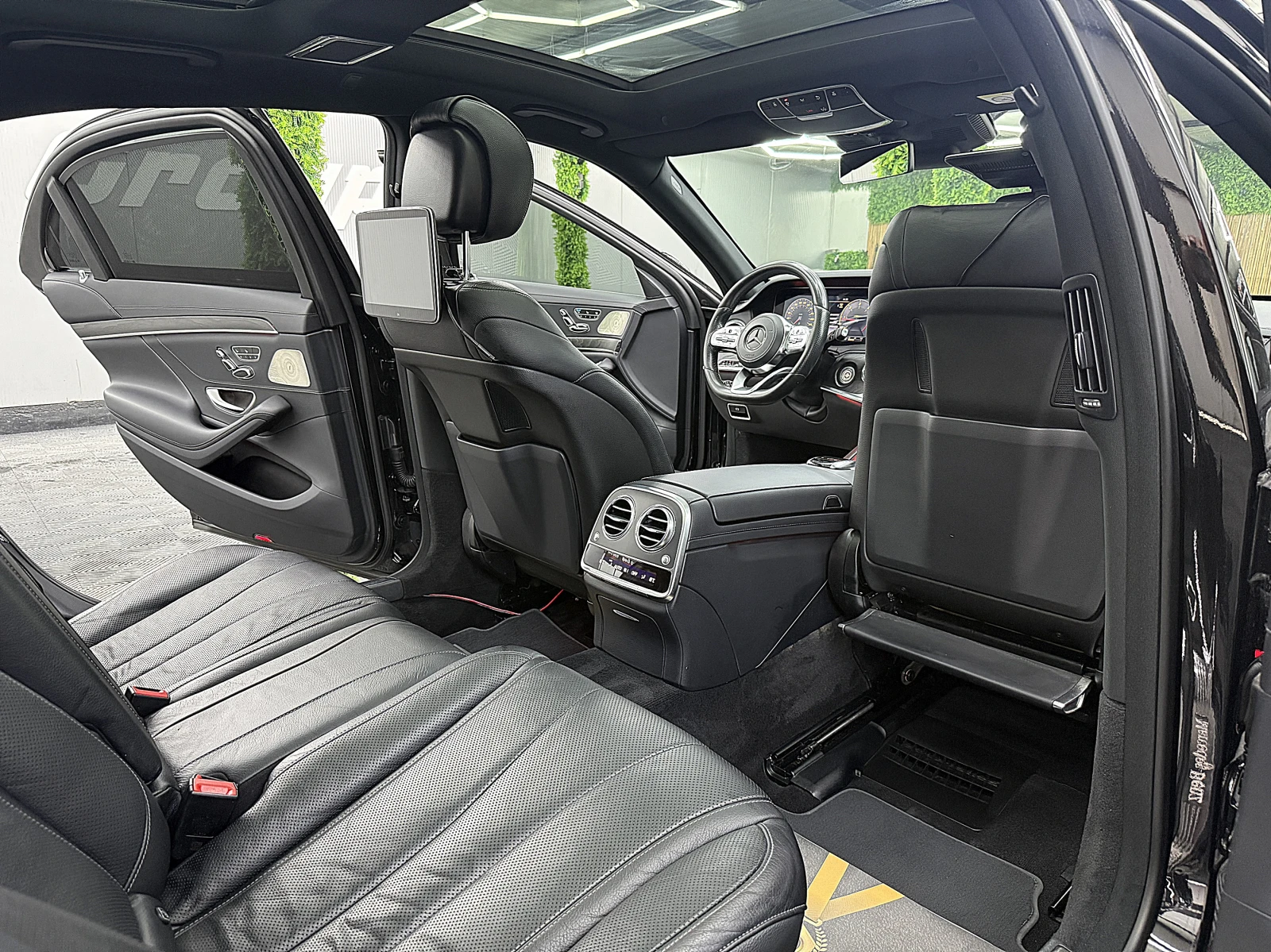 Mercedes-Benz S 350 LONG/2xTV/AMG-Line/PANORAMA/360-K/GERMANY/ЛИЗИНГ, снимка 14 - Автомобили и джипове - 55888207