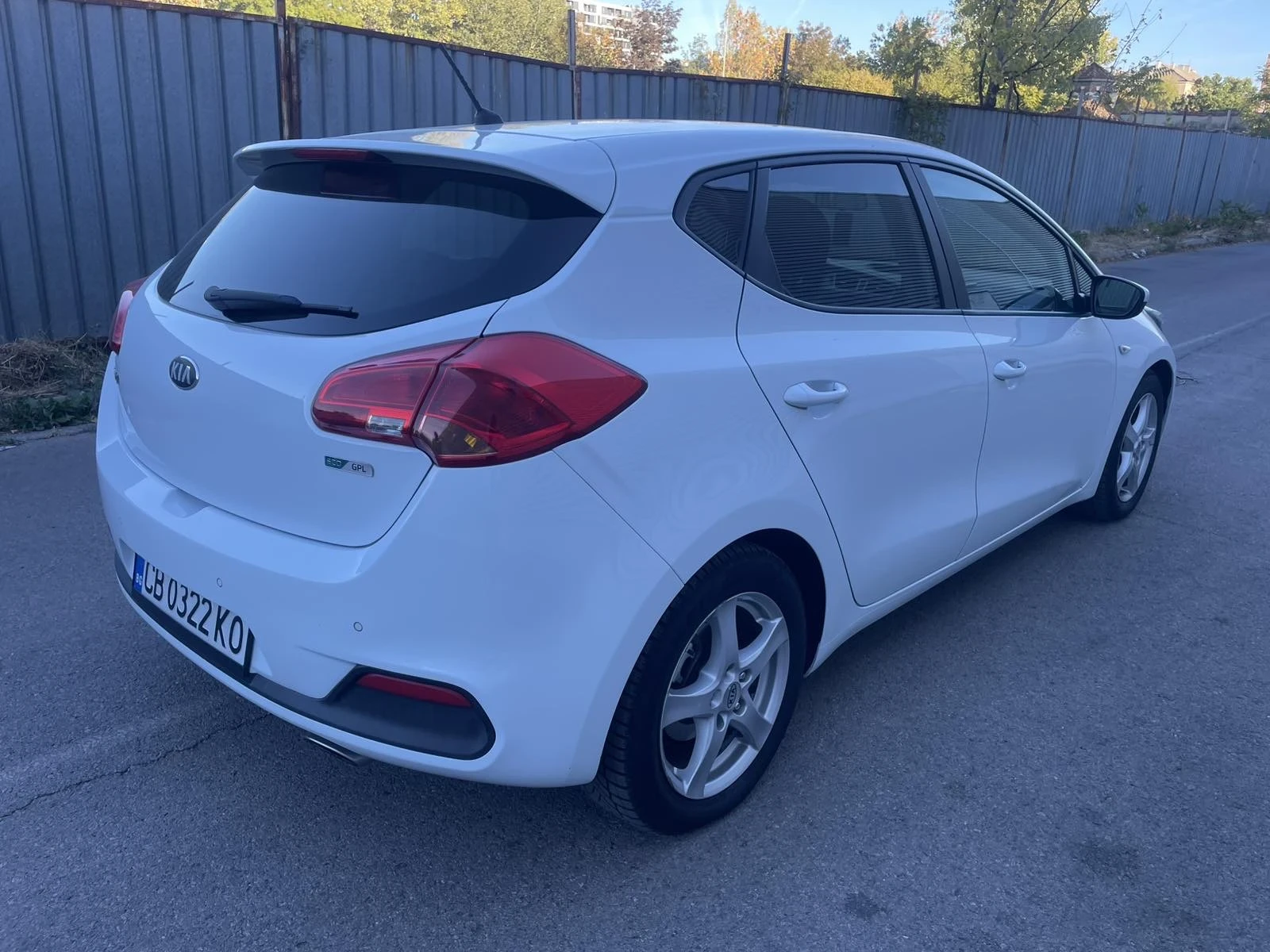 Kia Ceed 1.4 Бензин/Газ /Фабрична, снимка 6 - Автомобили и джипове - 56340177