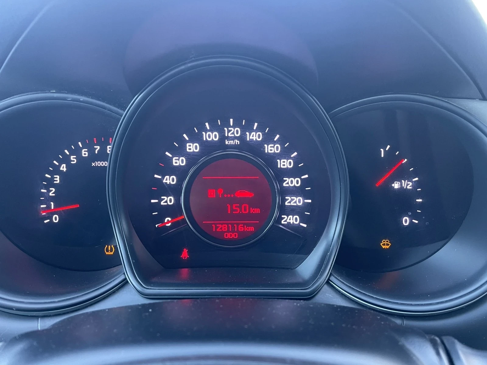 Kia Ceed 1.4 Бензин/Газ /Фабрична, снимка 13 - Автомобили и джипове - 56340177