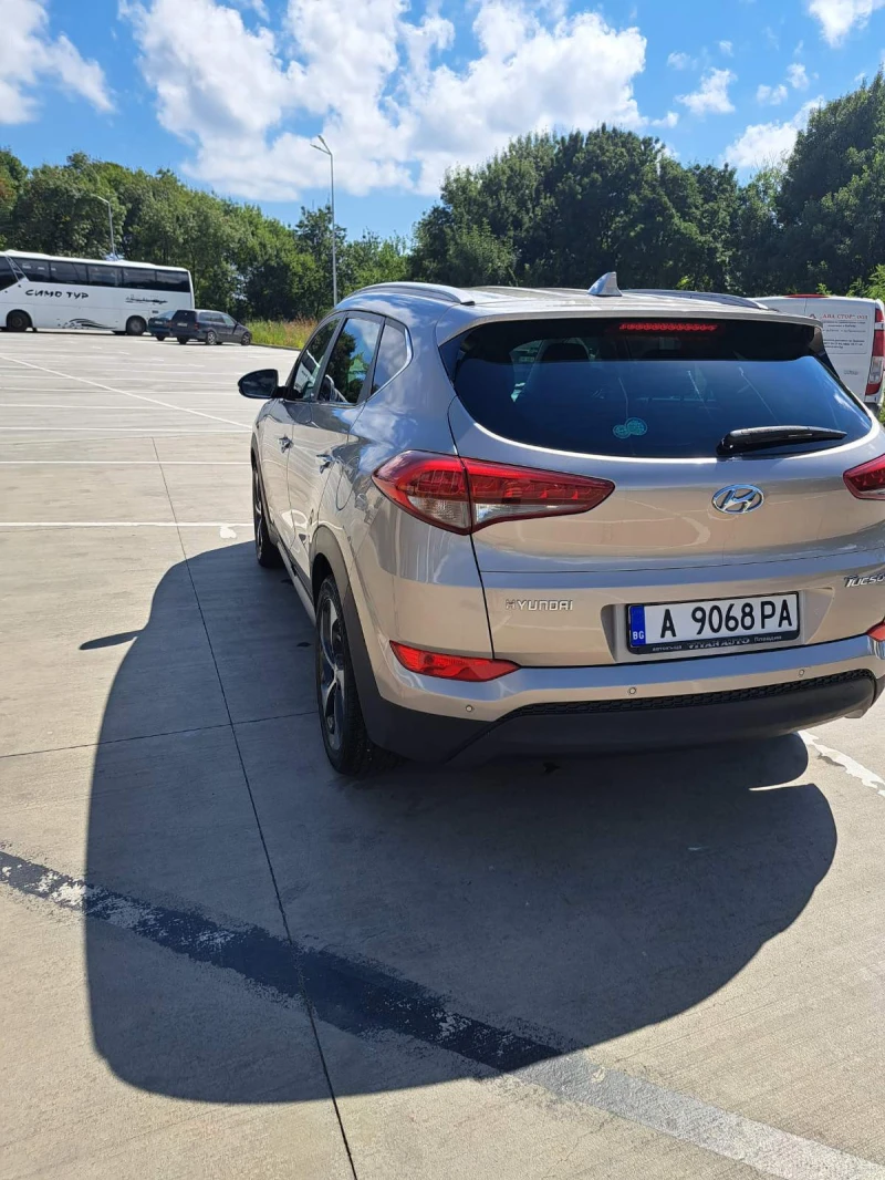 Hyundai Tucson, снимка 2 - Автомобили и джипове - 47695761