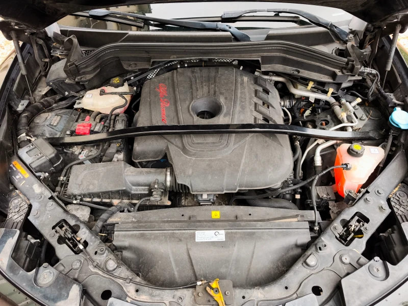 Alfa Romeo Stelvio, снимка 11 - Автомобили и джипове - 51421538