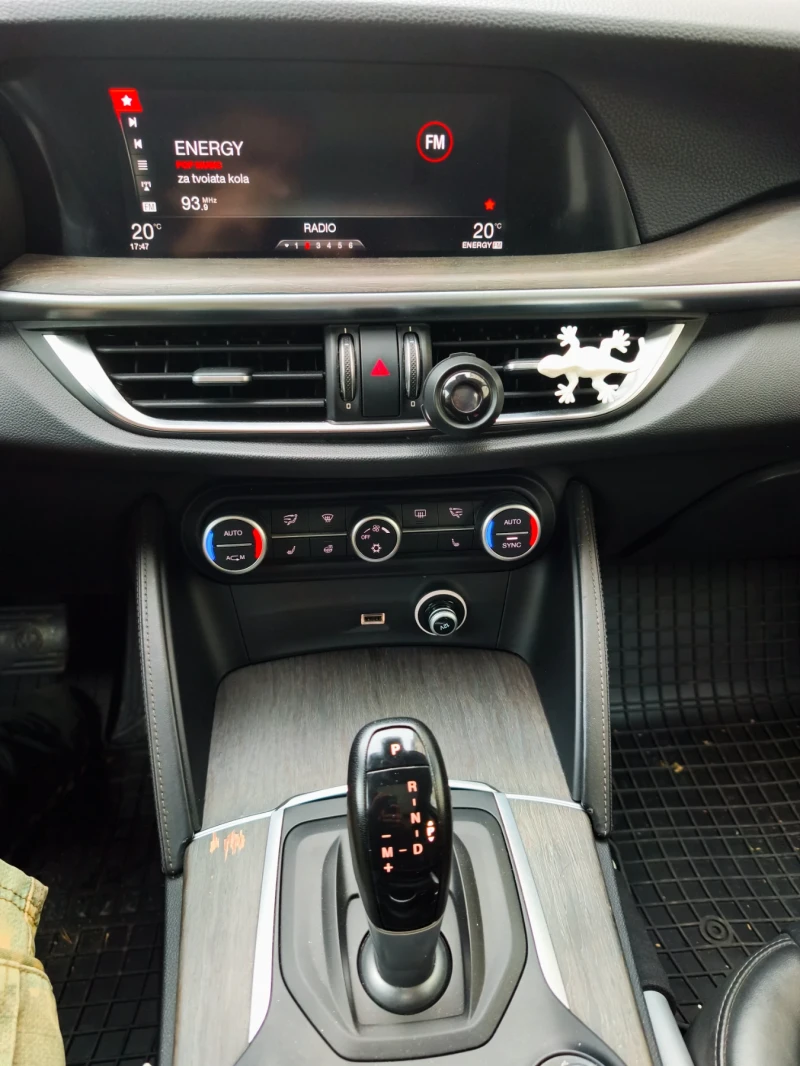 Alfa Romeo Stelvio, снимка 10 - Автомобили и джипове - 51421538