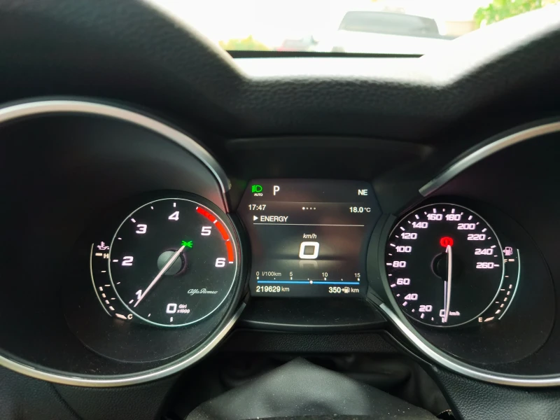 Alfa Romeo Stelvio, снимка 9 - Автомобили и джипове - 51421538