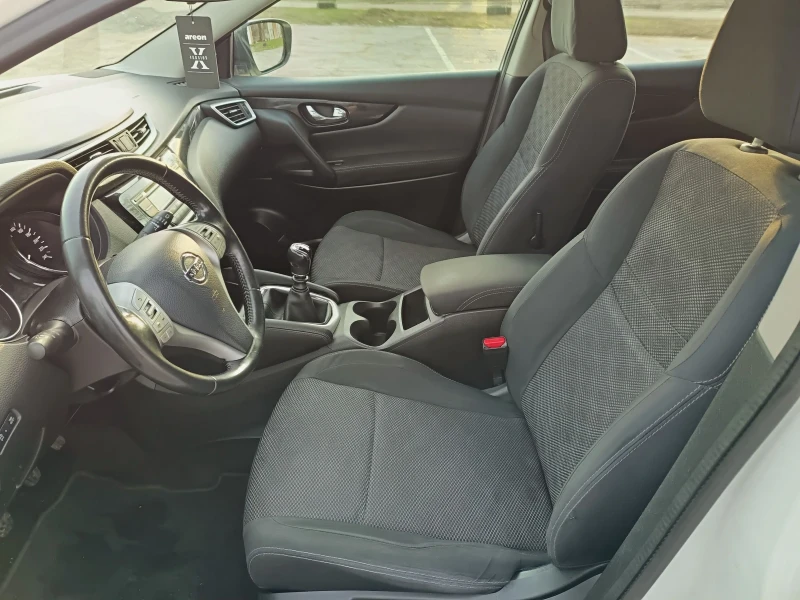 Nissan Qashqai 1.5.110 , снимка 12 - Автомобили и джипове - 53541304