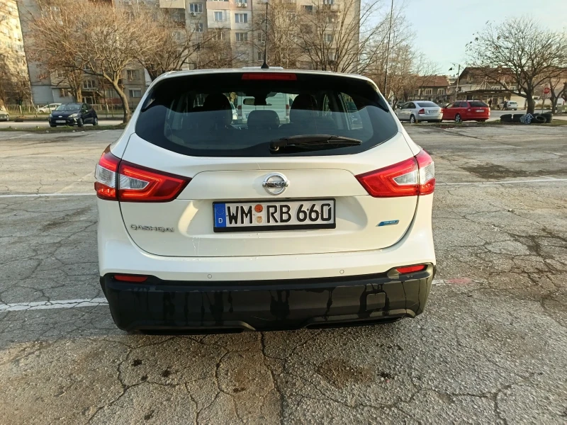 Nissan Qashqai 1.5.110 , снимка 10 - Автомобили и джипове - 53541304