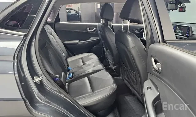 Hyundai Kona 1.6* Modern Pop* TURBO* Подгрев* Парктроник* Камер, снимка 12 - Автомобили и джипове - 56318749