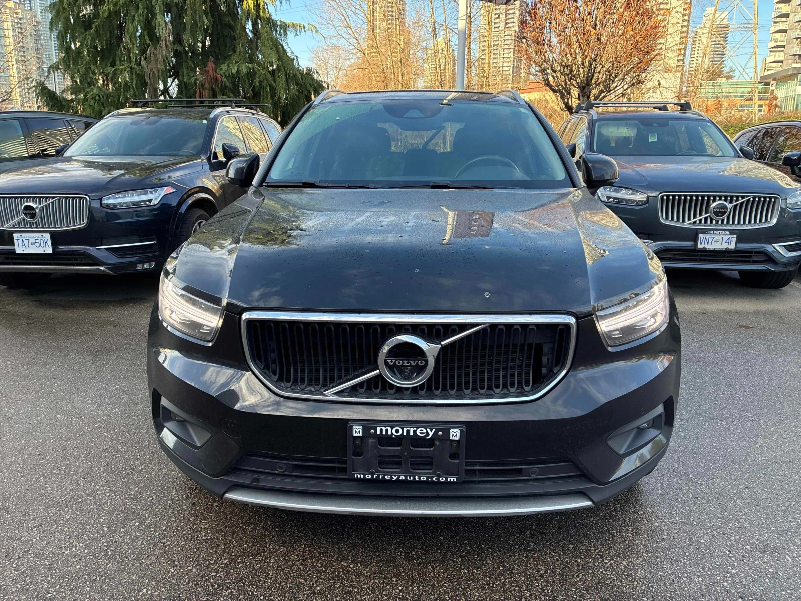 Volvo XC40 MOMENTUM * * CARFAX * * АВТО КРЕДИТ * * , снимка 1