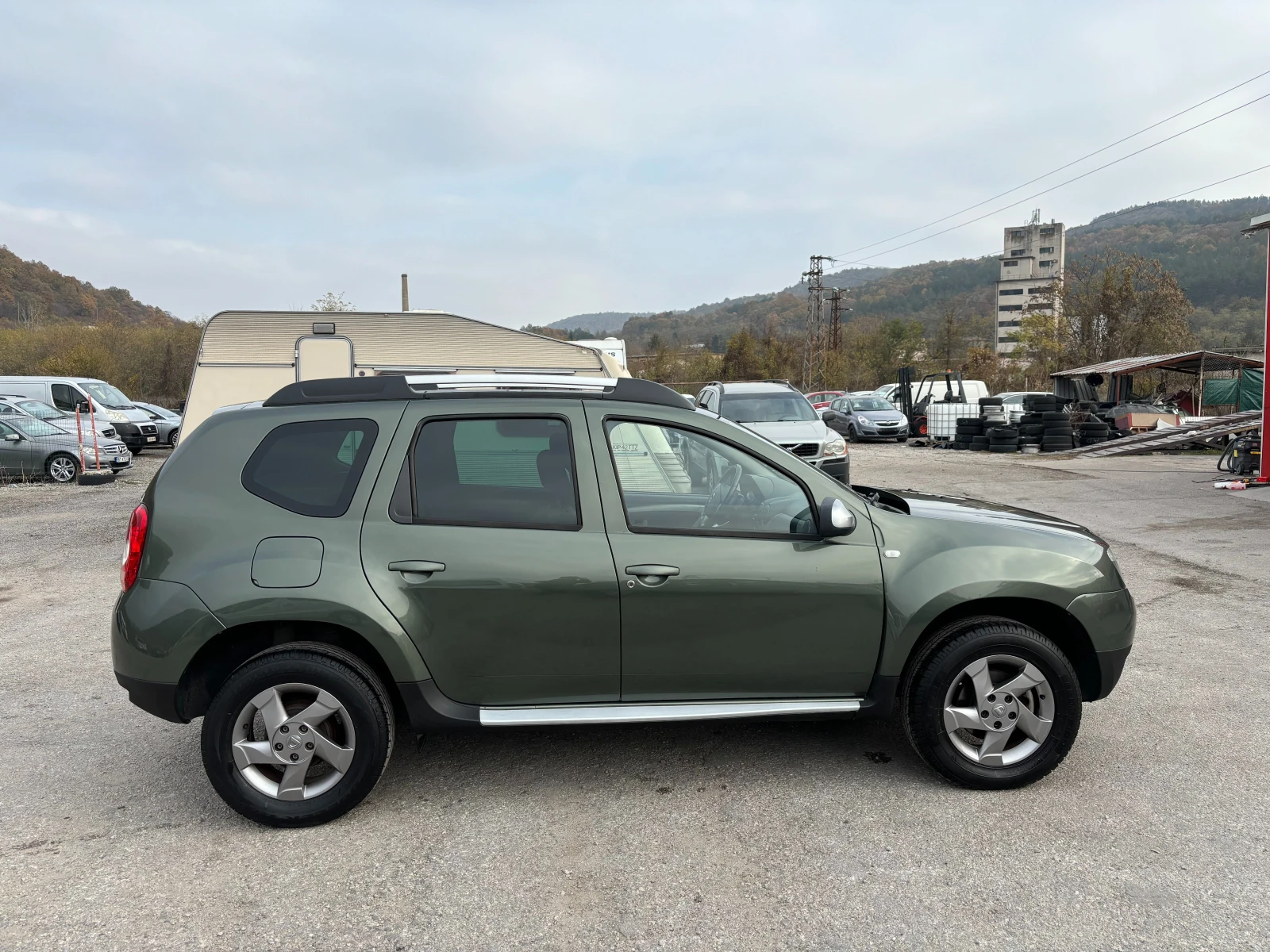 Dacia Duster 1.6I !!!56 000km!!! - изображение 2