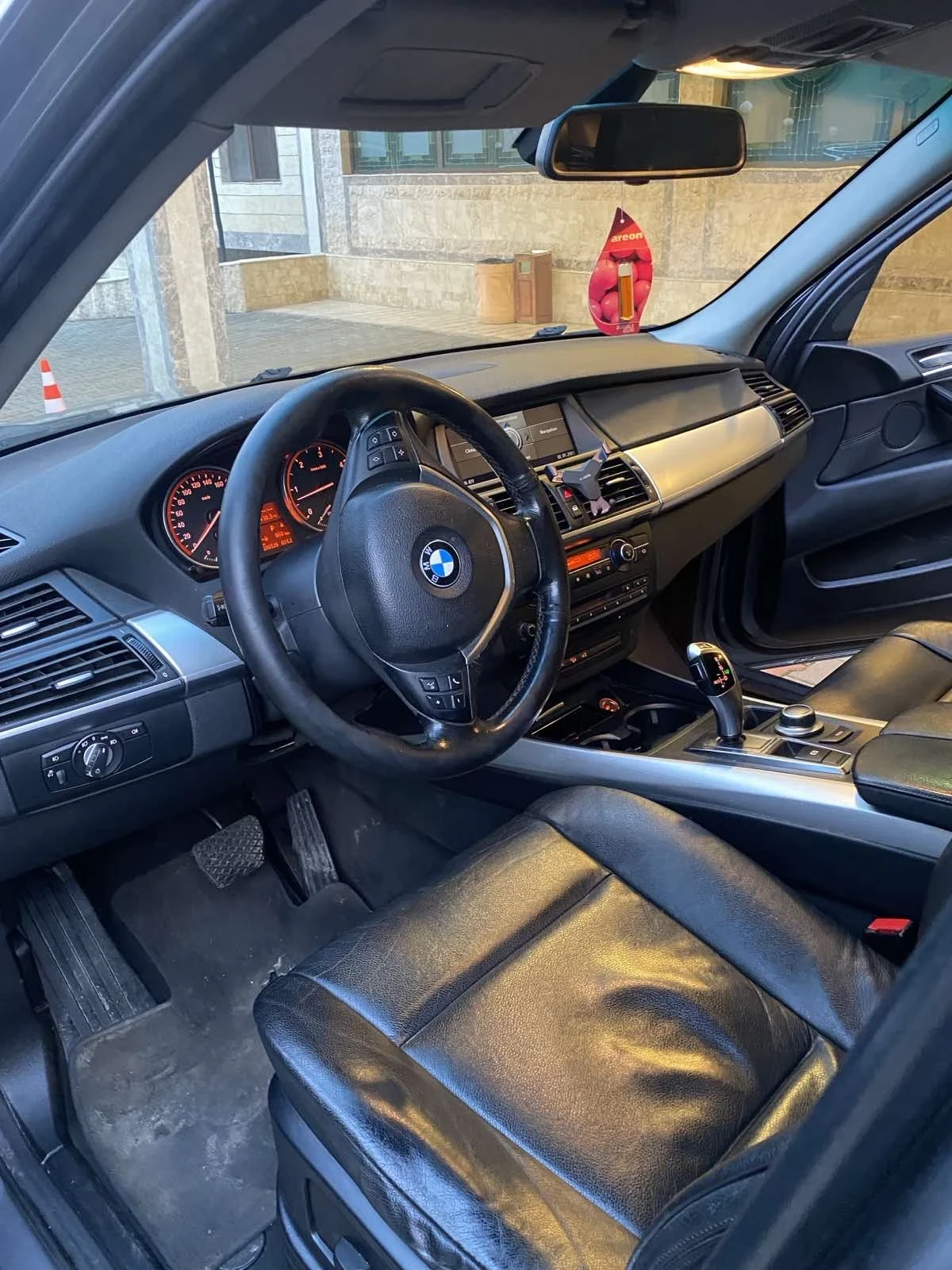 BMW X5  - изображение 9