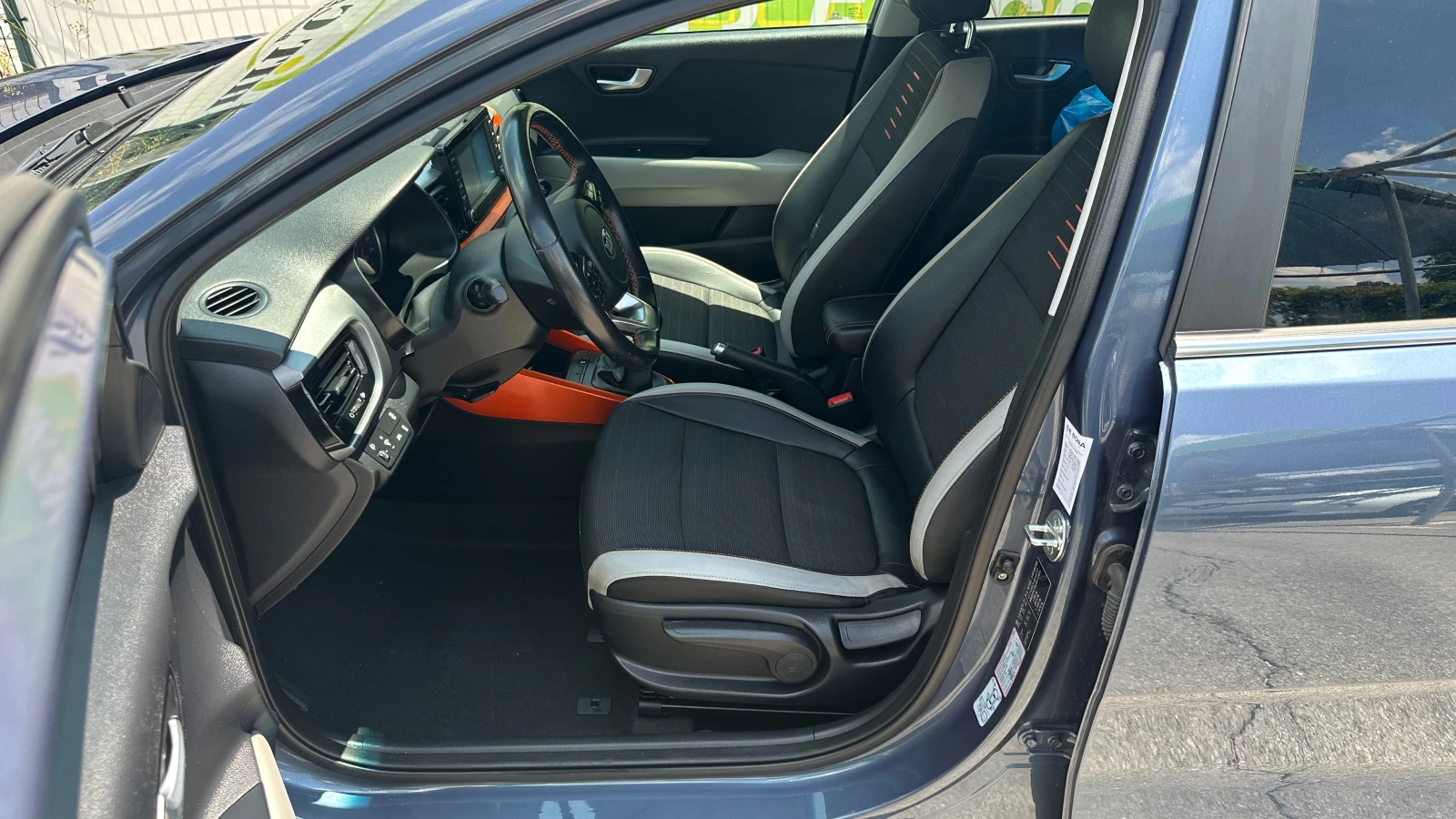 Kia Stonic 1.6 CRDI - изображение 8