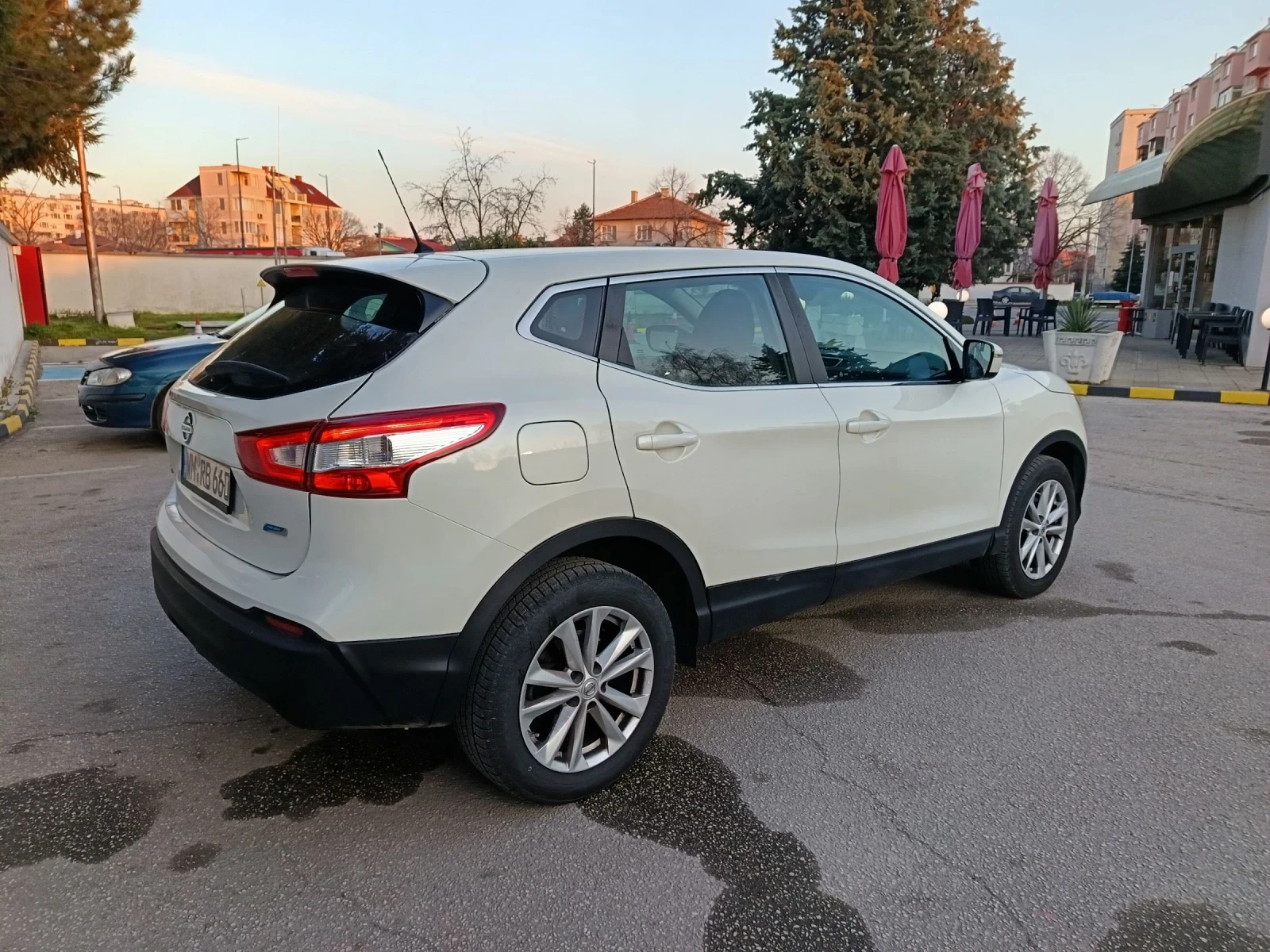 Nissan Qashqai 1.5.110  | Mobile.bg � ����������� 8