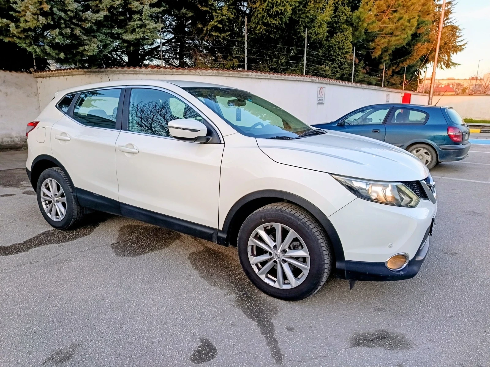 Nissan Qashqai 1.5.110 , снимка 4 - Автомобили и джипове - 53541304