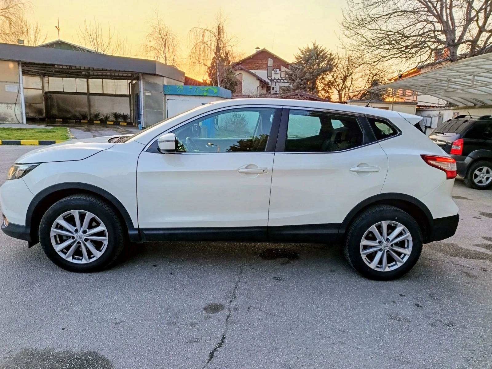 Nissan Qashqai 1.5.110 , снимка 7 - Автомобили и джипове - 53541304