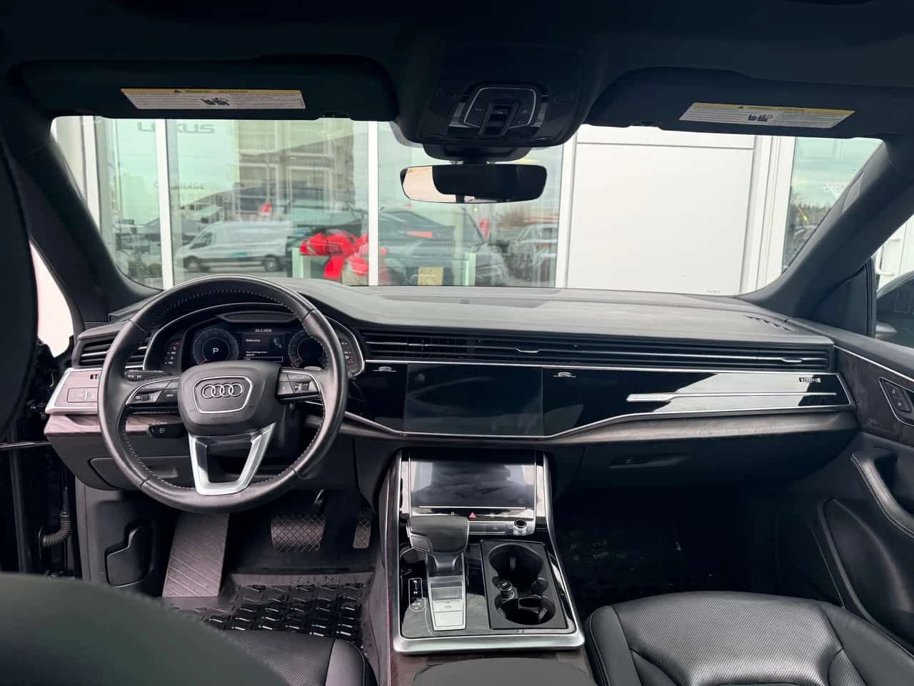 Audi Q8 * Technik * MATRIX* S-line* ОБДУХВАНЕ* , снимка 13 - Автомобили и джипове - 53727225