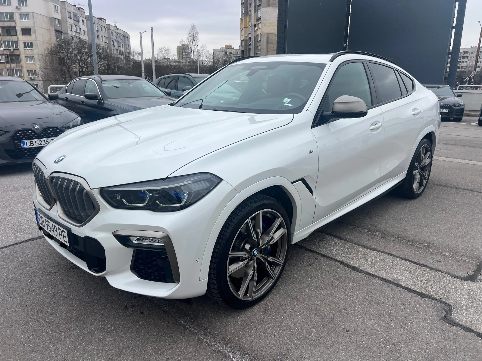 BMW X6 M50i, снимка 3 - Автомобили и джипове - 54032640