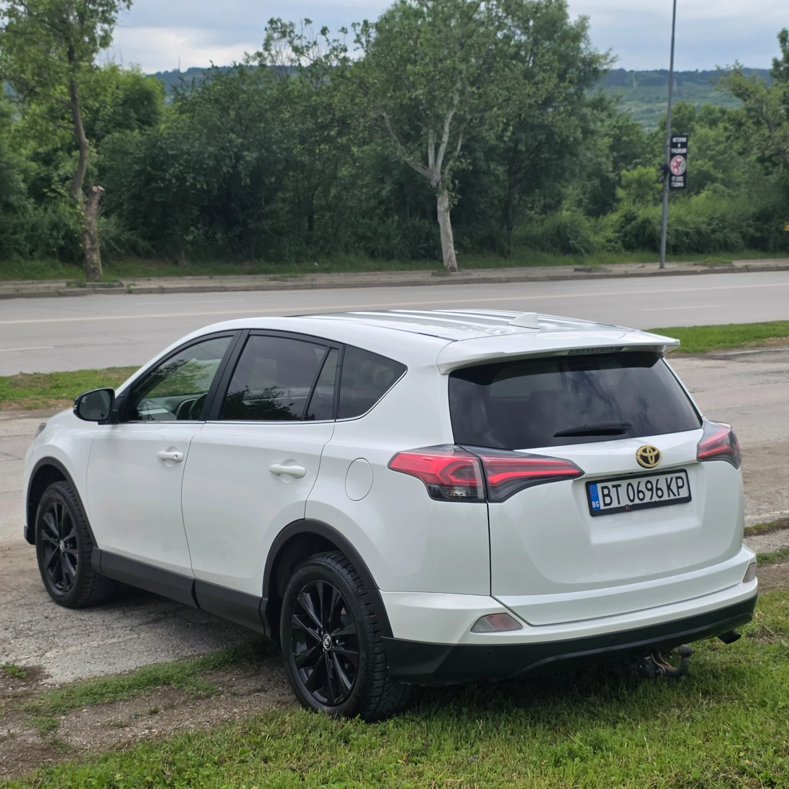 Toyota Rav4 2.5 Hybrid 4x4, снимка 7 - Автомобили и джипове - 54626835