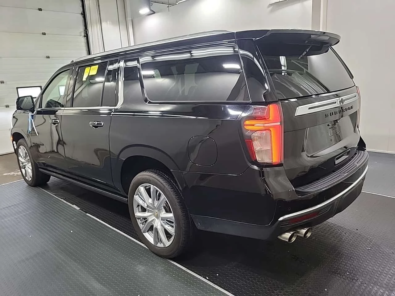 Chevrolet Suburban HIGH COUNTRY| ПОДГРЕВИ| ОБДУХВАНЕ| 2 КЛЮЧА| CARFAX, снимка 4 - Автомобили и джипове - 54784015