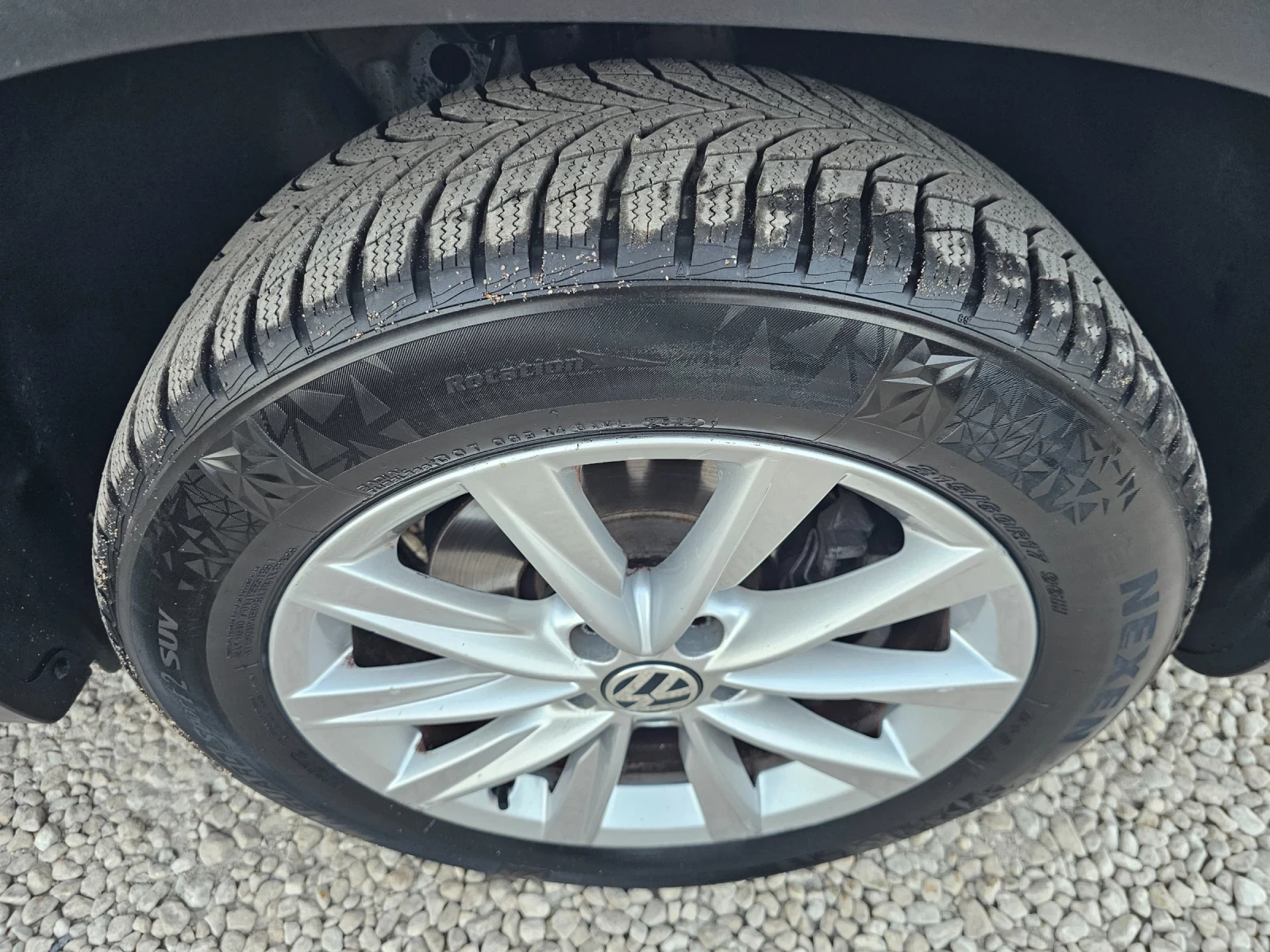 VW Tiguan 2.0TDI, 140к.с., DSG, снимка 15 - Автомобили и джипове - 55055345