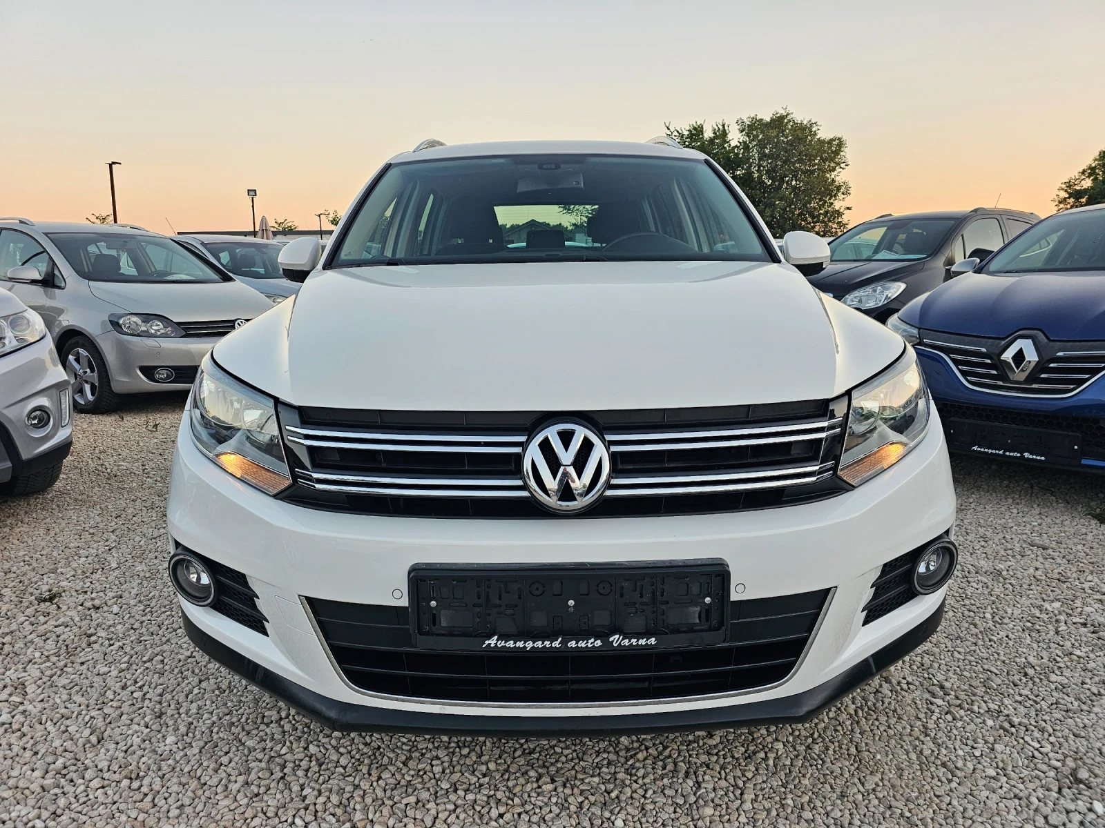 VW Tiguan 2.0TDI, 140к.с., DSG, снимка 2 - Автомобили и джипове - 55055345
