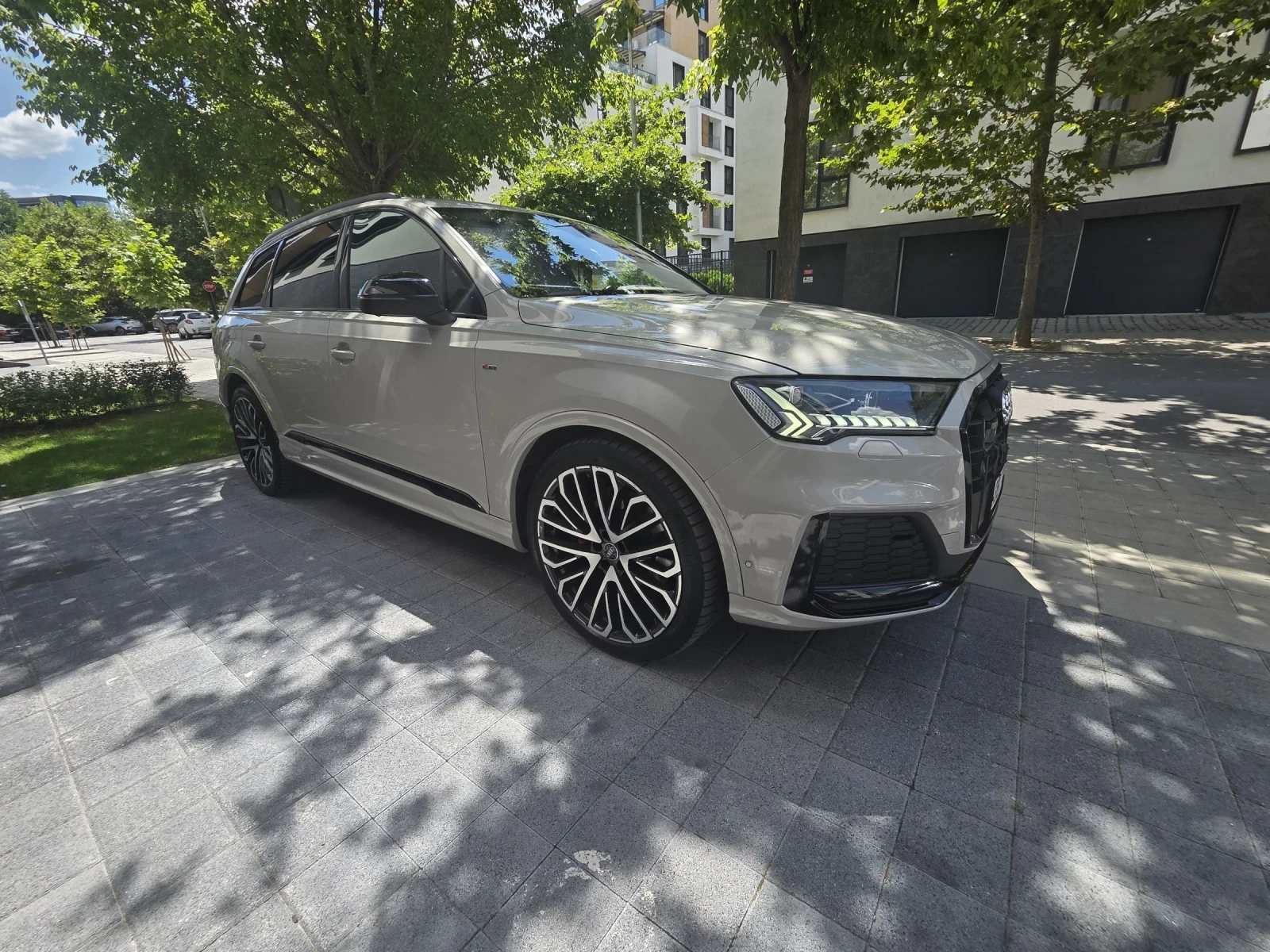 Audi Q7 3.0 TDI, снимка 3 - Автомобили и джипове - 55445255