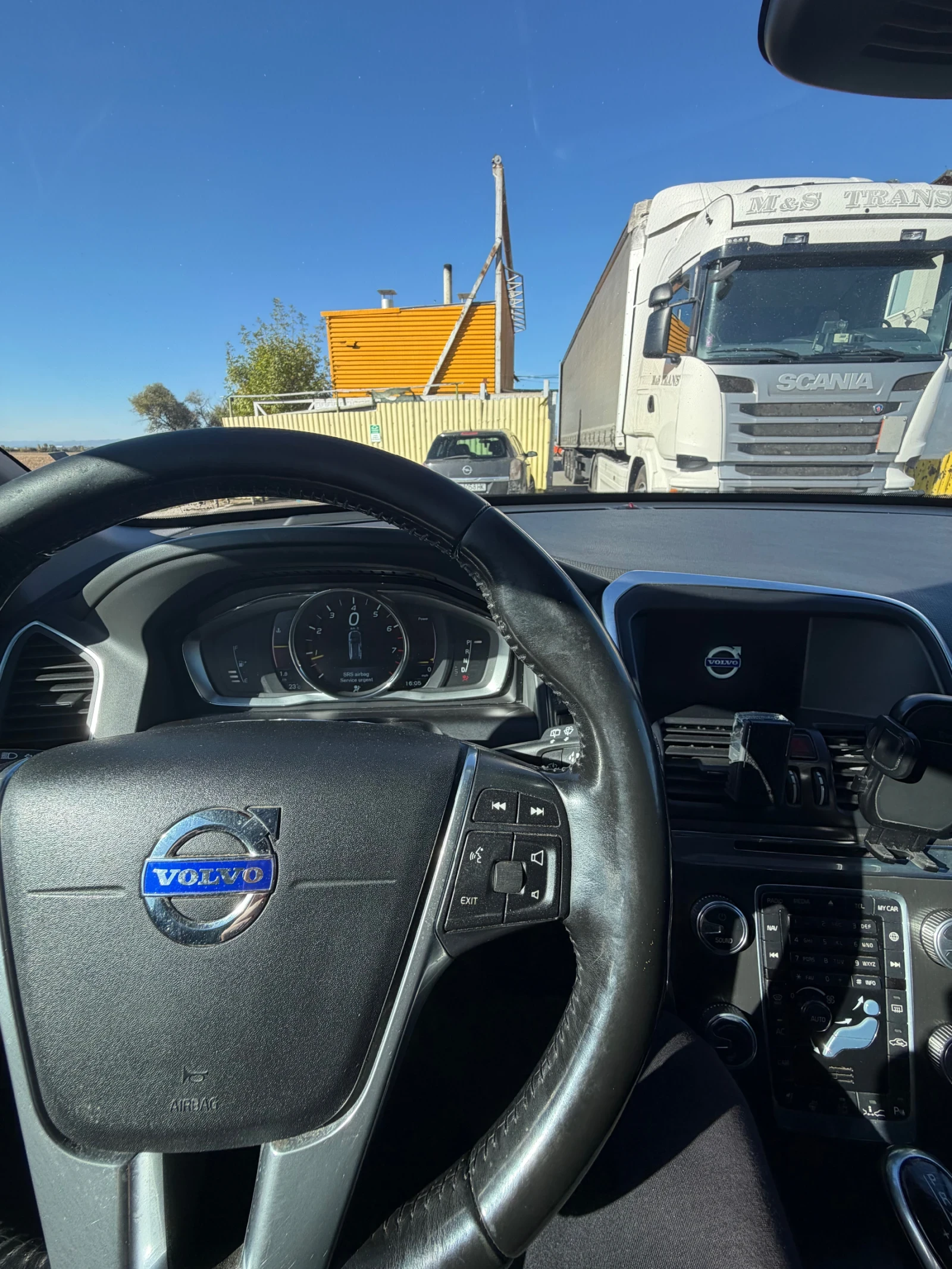 Volvo XC60, снимка 9 - Автомобили и джипове - 56360707