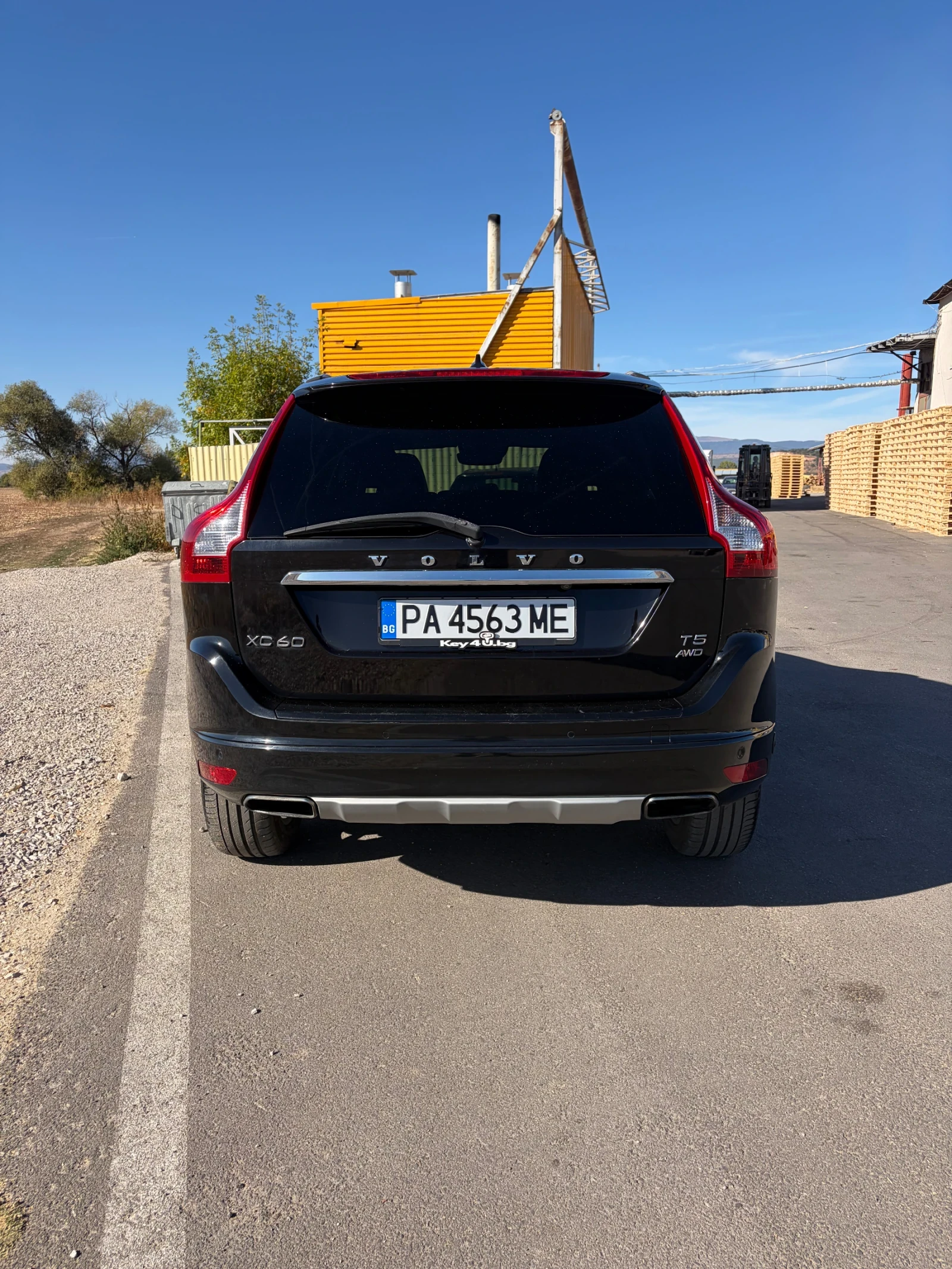 Volvo XC60, снимка 5 - Автомобили и джипове - 56360707