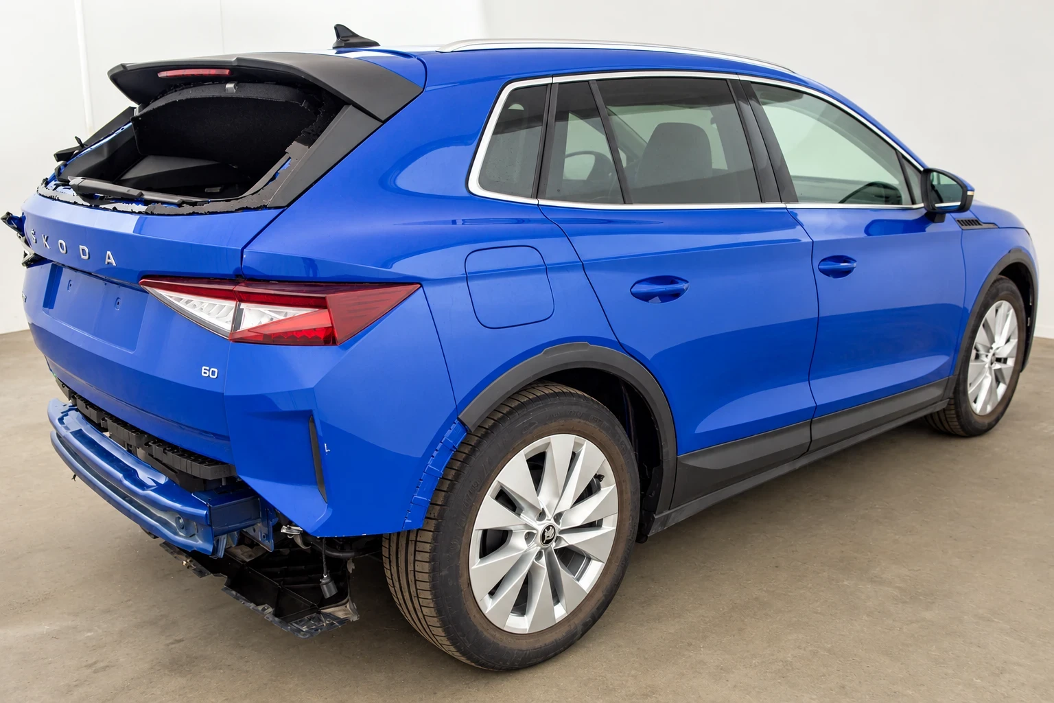 Skoda Elroq 63kWh, снимка 2 - Автомобили и джипове - 56651133