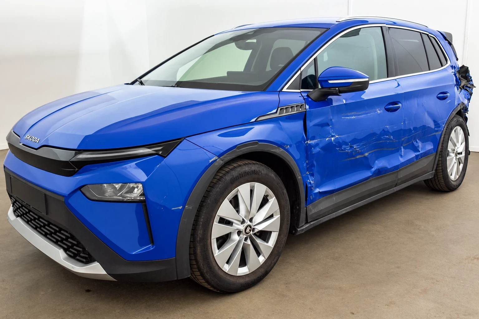Skoda Elroq 63kWh, снимка 3 - Автомобили и джипове - 56651133