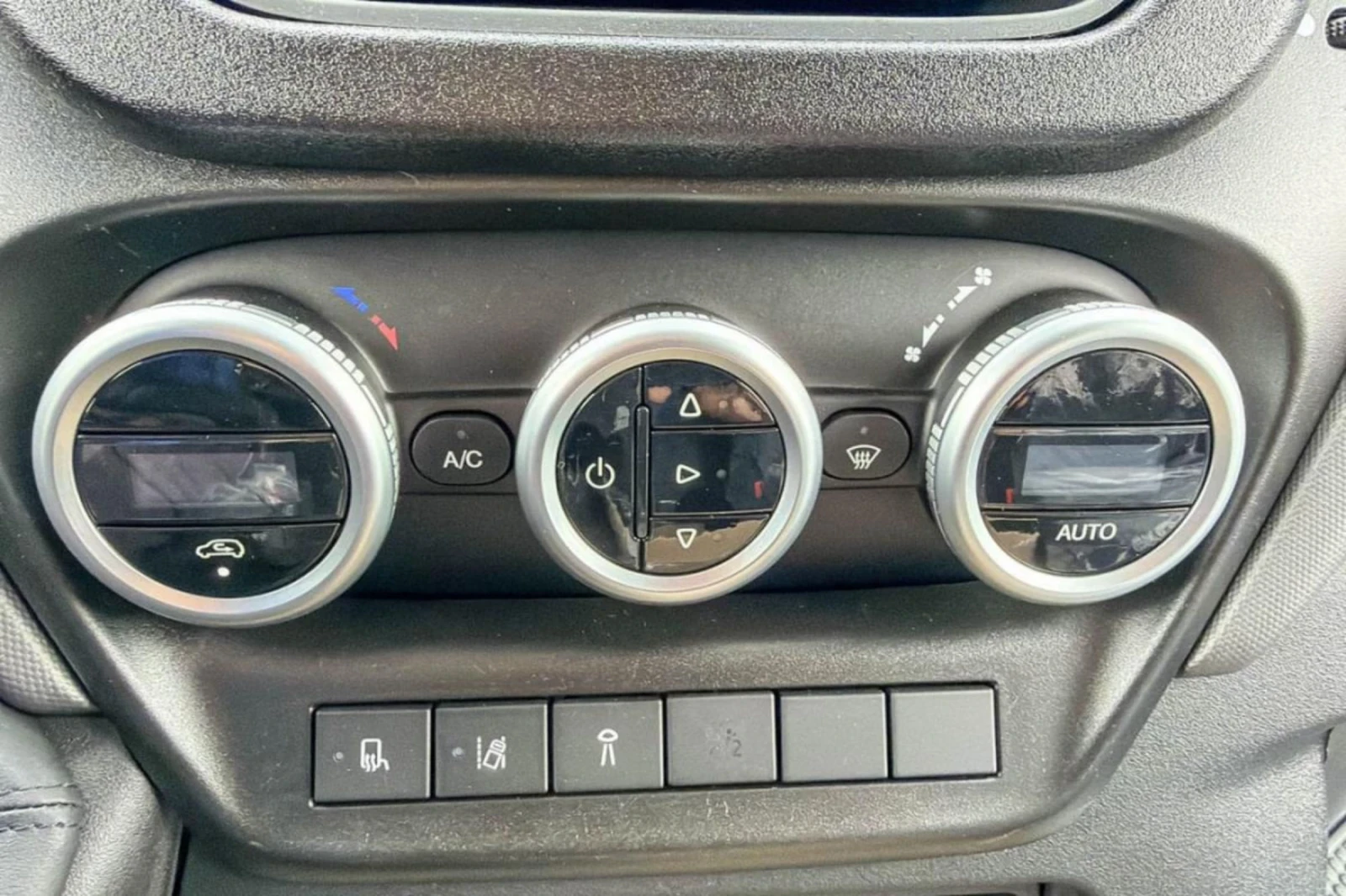 Iveco 35c18 Hi-Matic НОВ!!! MAX FULL, снимка 16 - Бусове и автобуси - 54345832