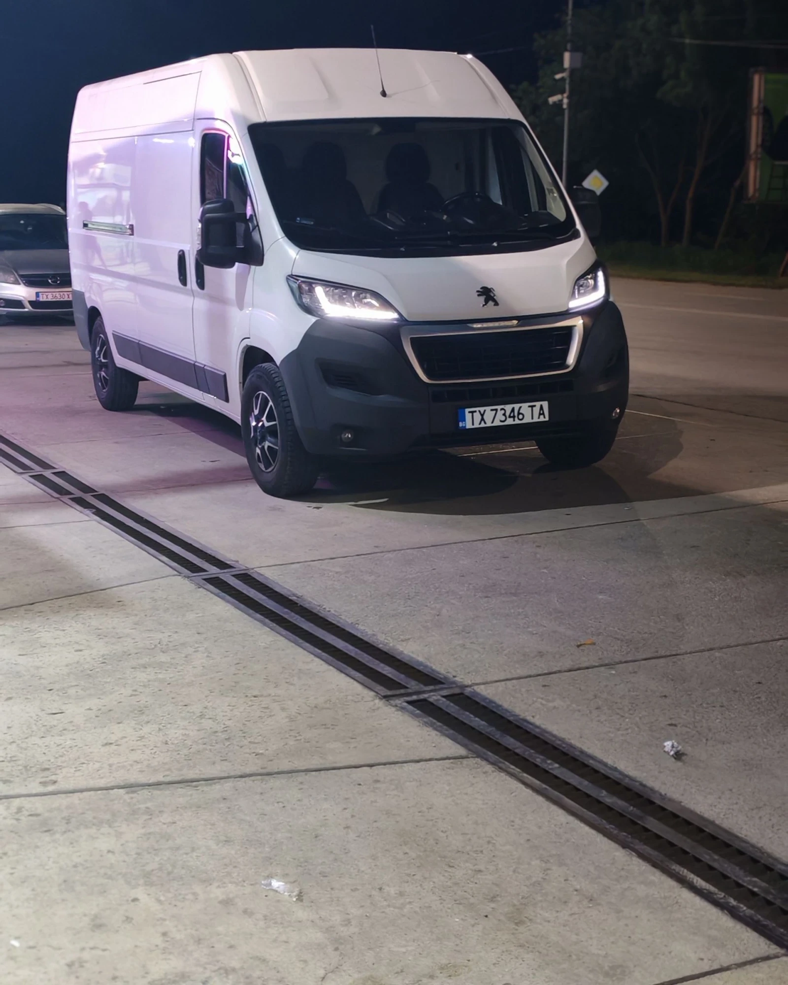 Peugeot Boxer макси база не използвано 