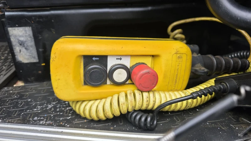 Scania R 420 EURO 5За превоз на строителна техника, снимка 10 - Камиони - 53286067