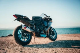 Yamaha YZF-R1, снимка 2