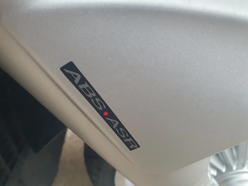 Piaggio Beverly 300i 2019 ABS/ASR, снимка 9 - Мотоциклети и мототехника - 52933572